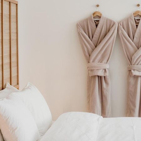 The Oak & Anchor Hotel Port Fairy Exterior photo Two bathrobes hanging on a wall